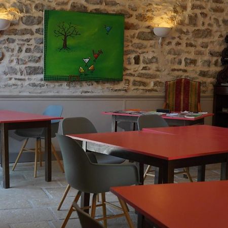 Bed and Breakfast Domaine Les Bertrands Couches Exterior foto