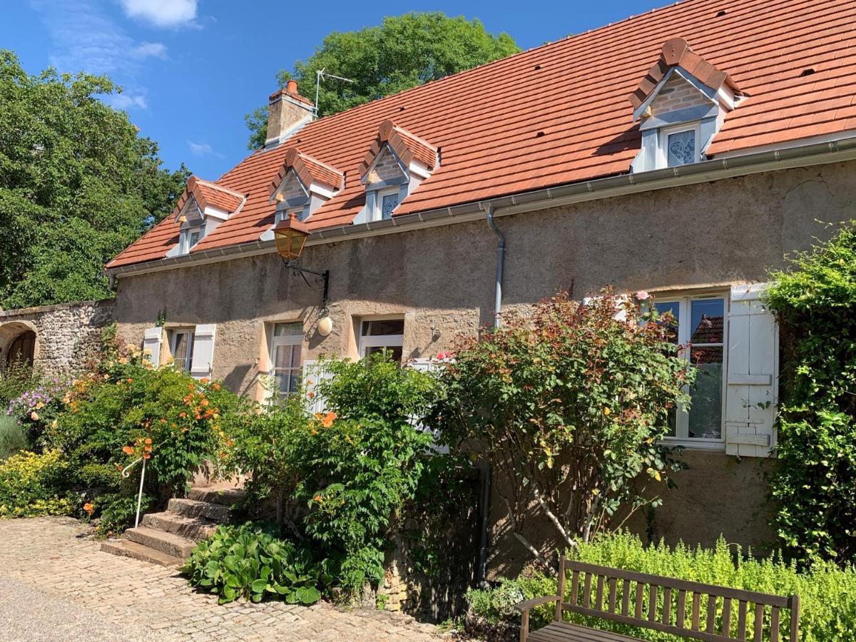 Bed and Breakfast Domaine Les Bertrands Couches Exterior foto